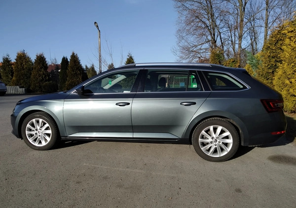 Skoda Superb cena 95940 przebieg: 116000, rok produkcji 2018 z Wadowice małe 79